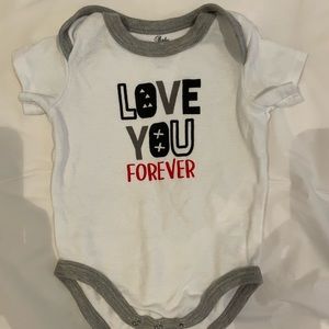 Baby onesie size 9 months